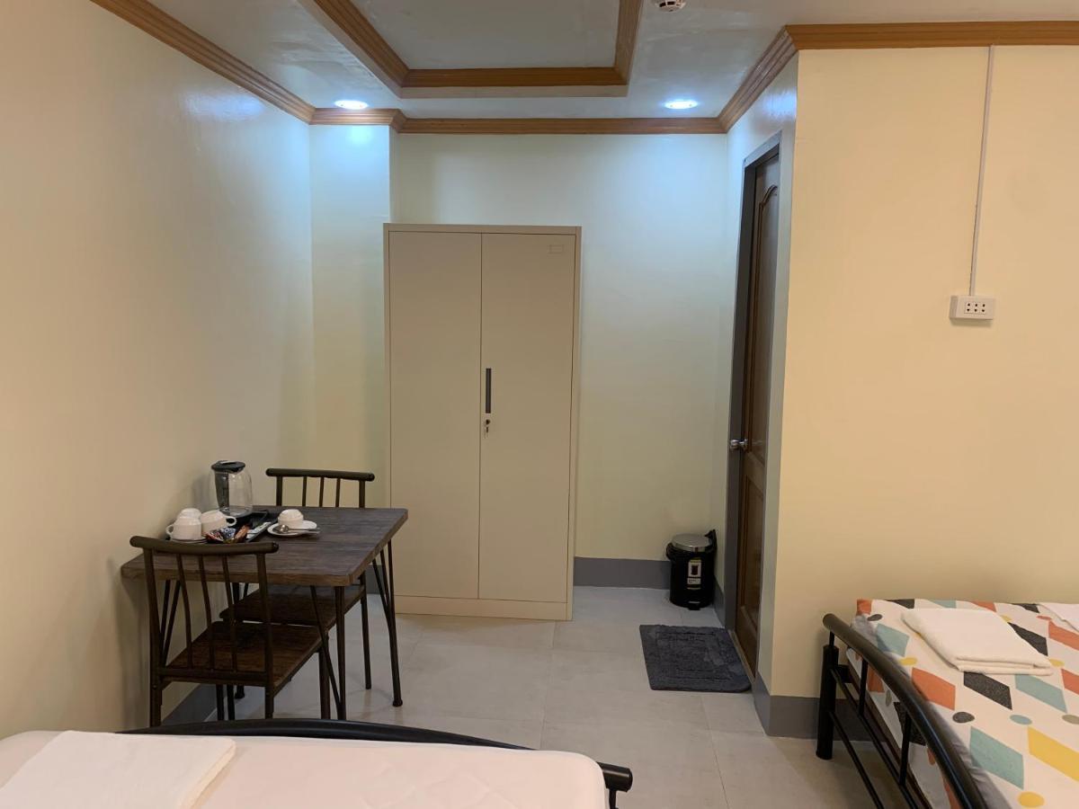 Zl Travelers Inn Batuan Dış mekan fotoğraf