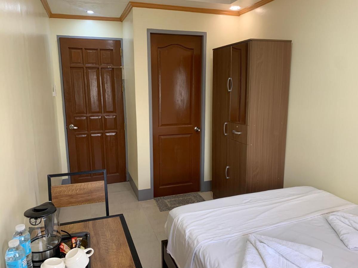 Zl Travelers Inn Batuan Dış mekan fotoğraf