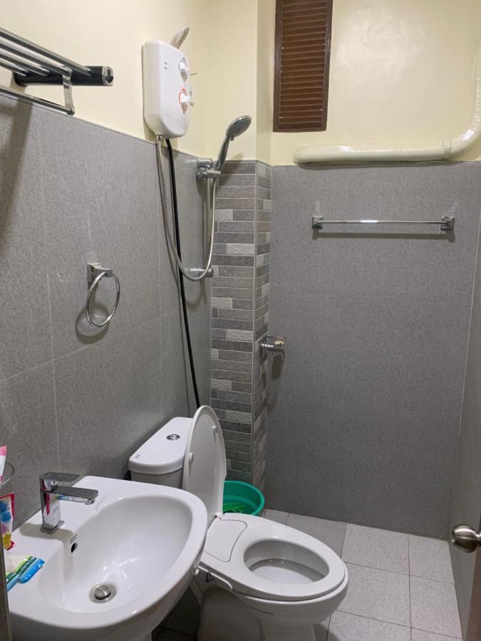 Zl Travelers Inn Batuan Dış mekan fotoğraf