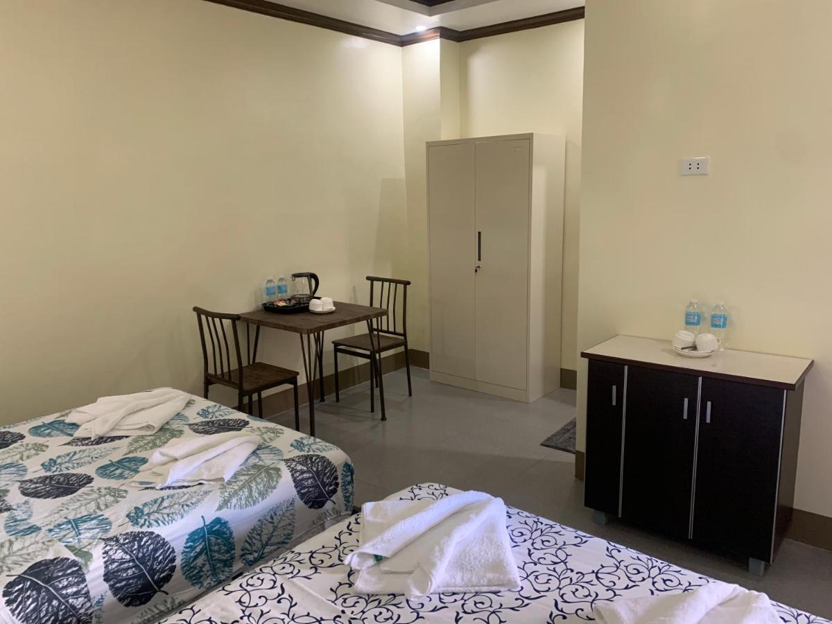 Zl Travelers Inn Batuan Dış mekan fotoğraf
