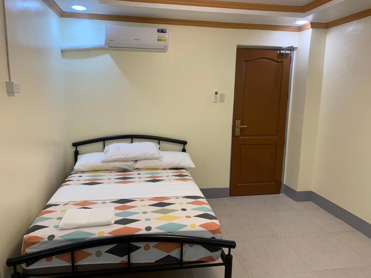 Zl Travelers Inn Batuan Dış mekan fotoğraf