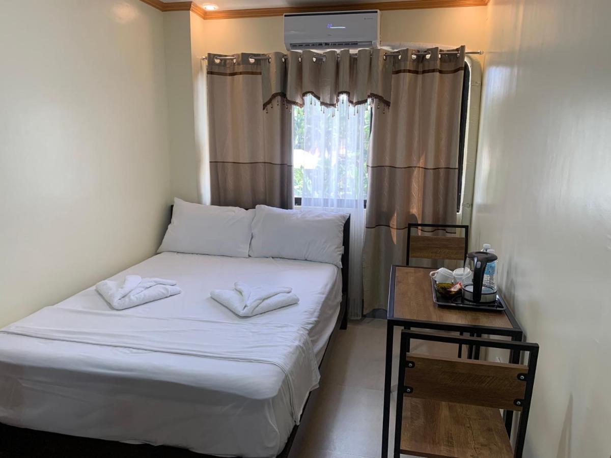 Zl Travelers Inn Batuan Dış mekan fotoğraf