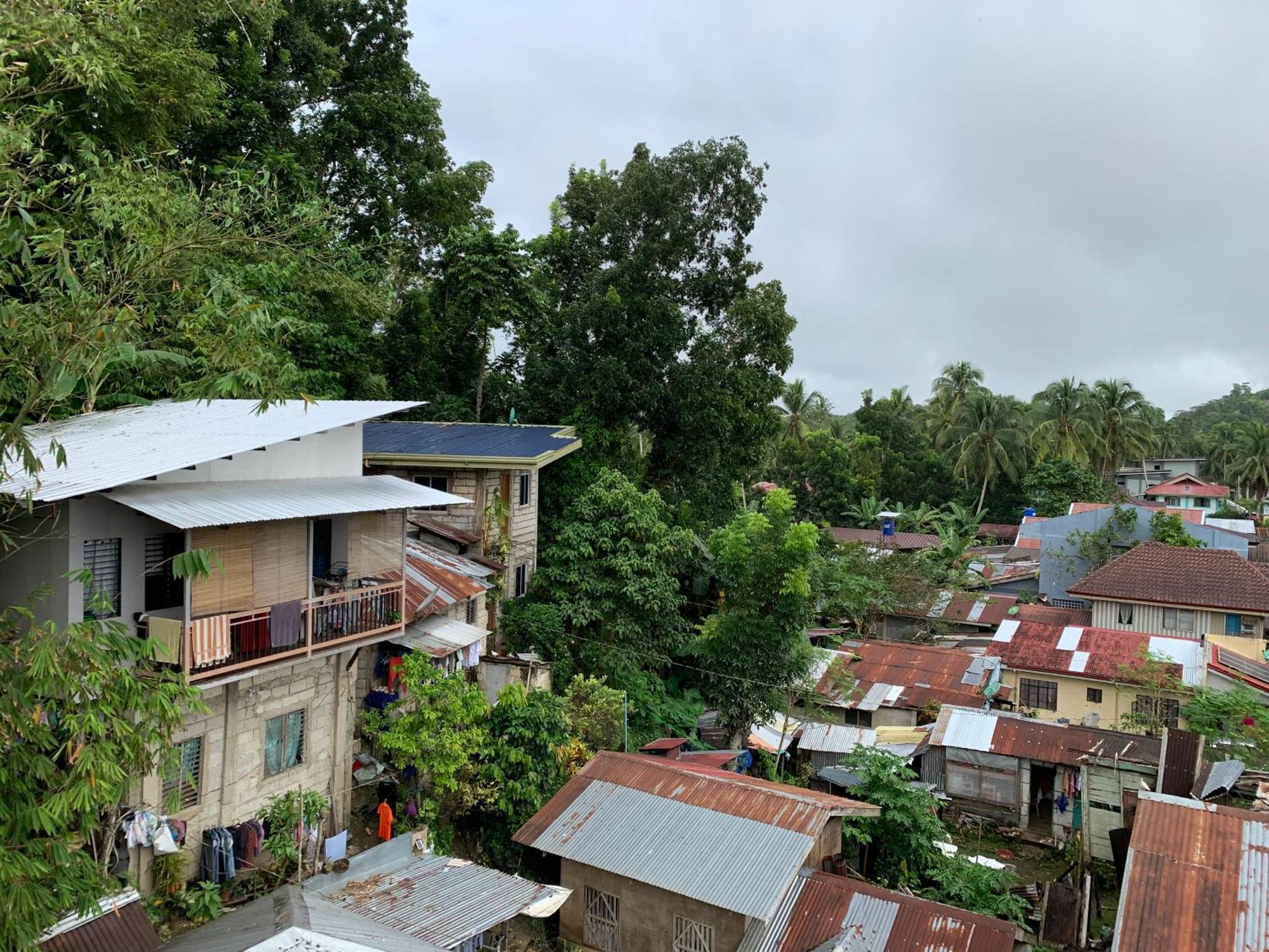 Zl Travelers Inn Batuan Dış mekan fotoğraf