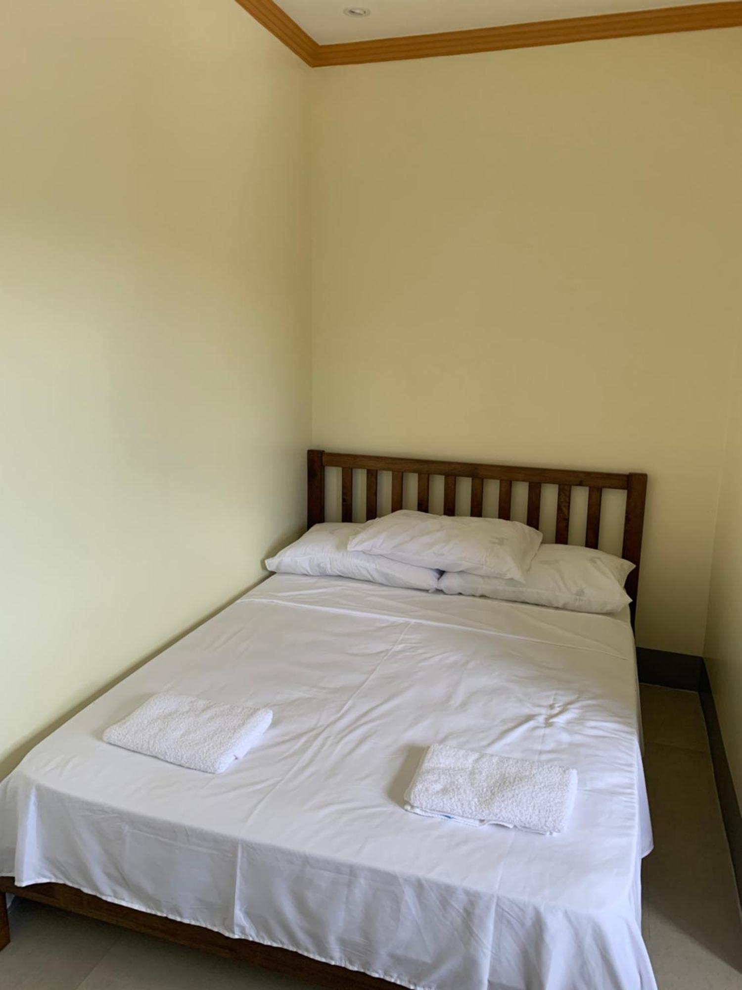 Zl Travelers Inn Batuan Dış mekan fotoğraf